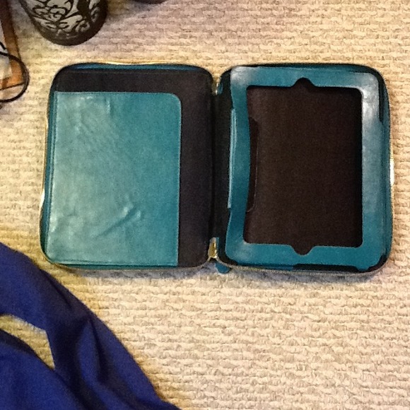 iPad case SOLD - Picture 2 of 2