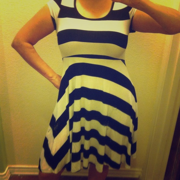 👏👏SOLD👏👏.stripes.