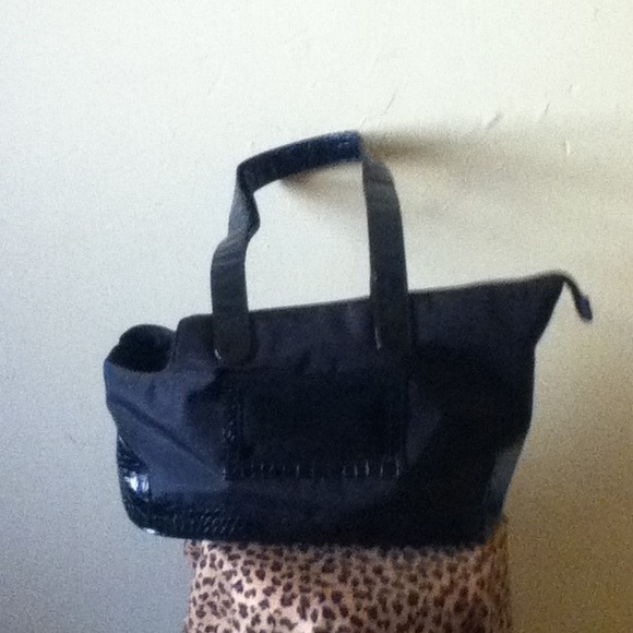 Chelsea paws dog bag