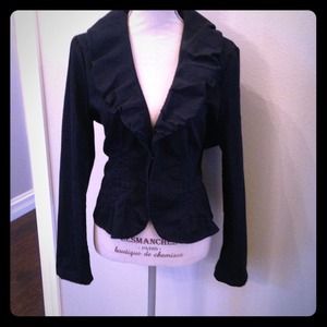 Ruffle collared fitted denim blazer size XL $9