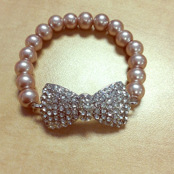 Rhinestone now bracelet