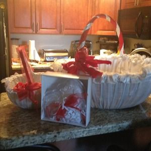 Wedding basket and ring pillow