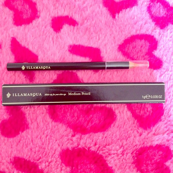 ⛔Sold⛔Illamasqua Medium pencil in Thrash
