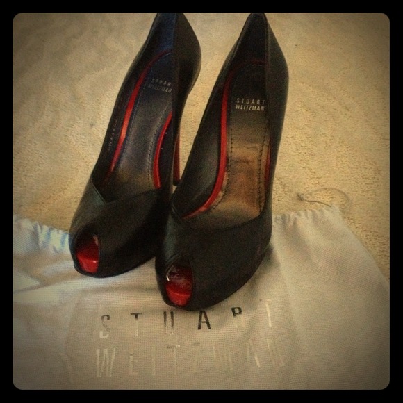 Super hot!Only worn once Stuart Weitzman heels.