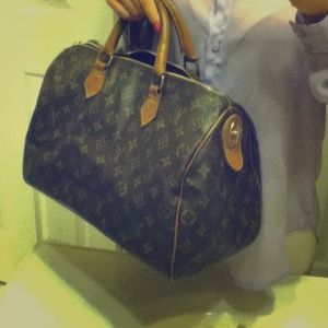 ⛔SOLD⛔Authentic Louis Vuitton speedy 35 RARE