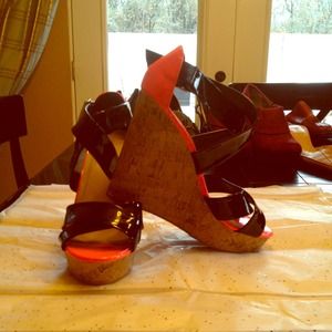 Black and pink wedges
