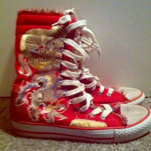 REDUCED!! Bamboo brand, Chuck Taylor inspired.