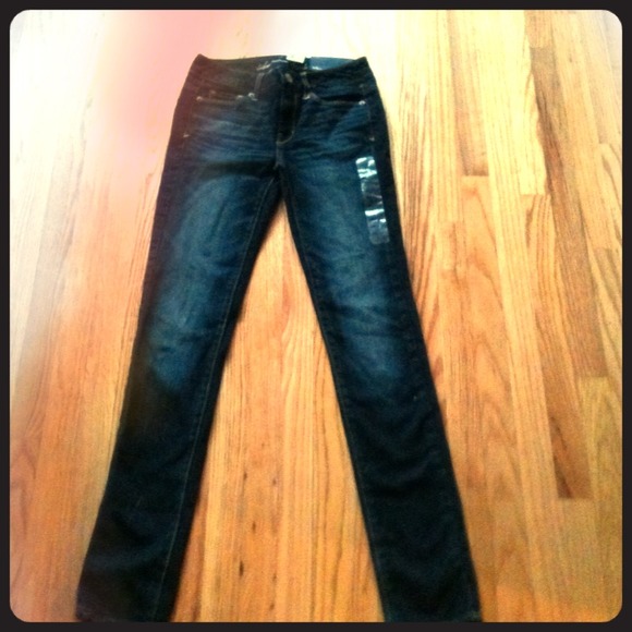 American Eagle High Waisted Skinny Jeans NWT