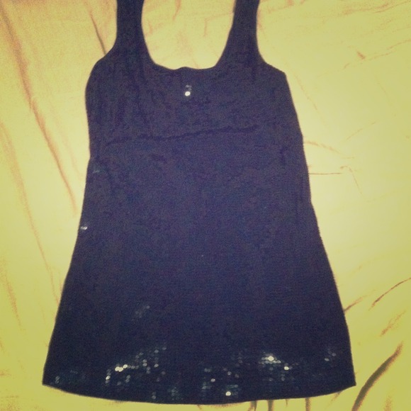 ❌SOLD❌ Navy blue sequin tank