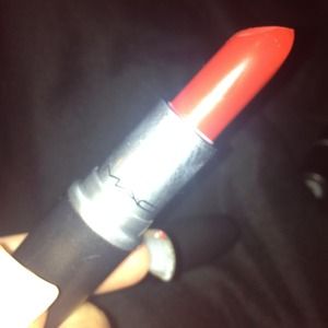 Mac brave red lipstick 💋