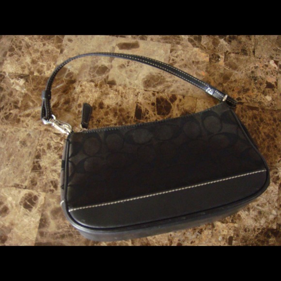 🎀Reduced🎀Authentic Coach! - Picture 2 of 3