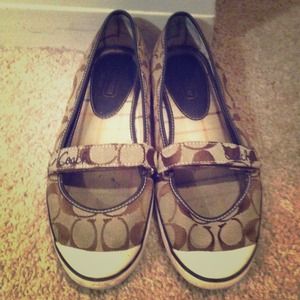 Size 9 Coach Logo Flats