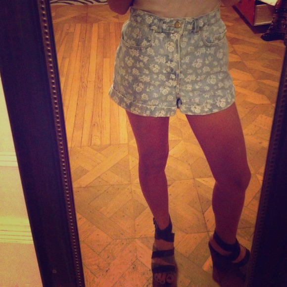 American apparel high waisted shorts 25