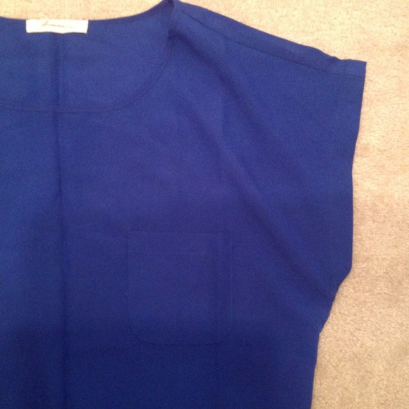 Brand New Blue Silky Tee - Picture 2 of 2