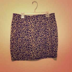 Animal print skirt🚫🚫ON HOLD!🚫🚫