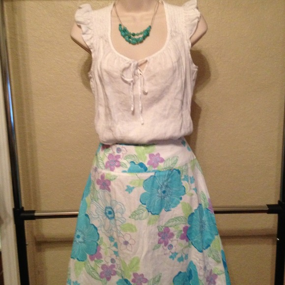 Turquoise and lavender floral print skirt size 6