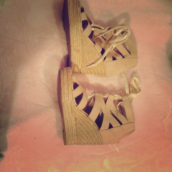 Dolce Vita wedges