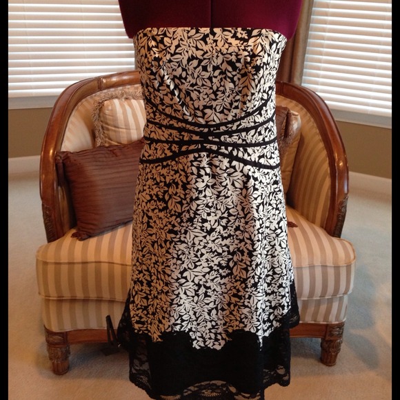 SOLD! Black and White Cotton Print n Lace Dress