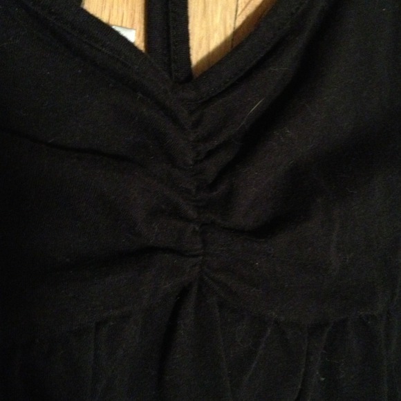 Strappy black top - Picture 3 of 4