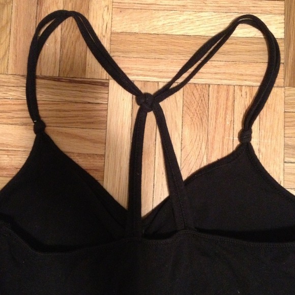 Strappy black top - Picture 4 of 4