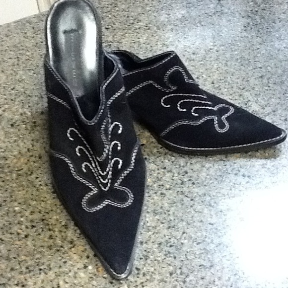 TRADED "Steven" by Steve Madden  clogs!!!