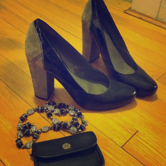 Colorblock Pumps - Picture 1 of 4