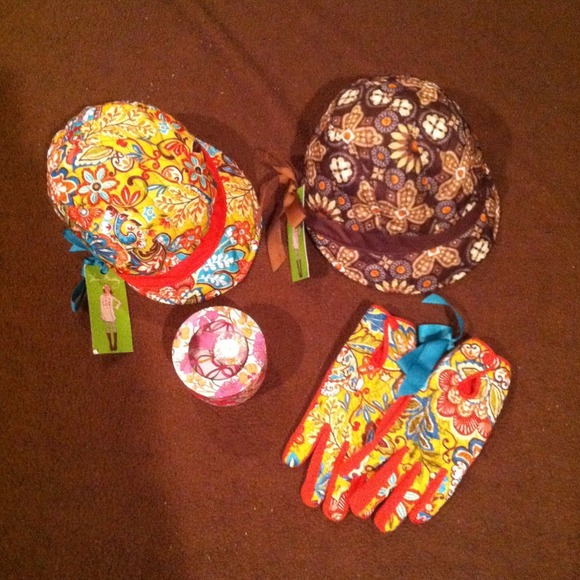 Vera Bradley "authentic"!! Bundle deal.