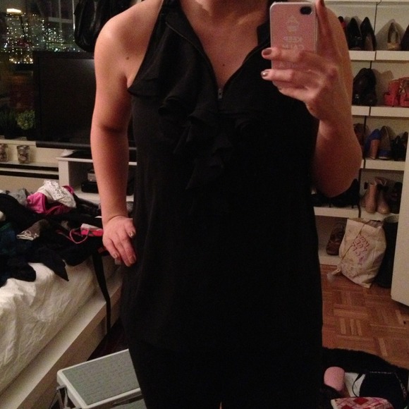 100% silk top with ruffles and long zippered front - Picture 3 of 4