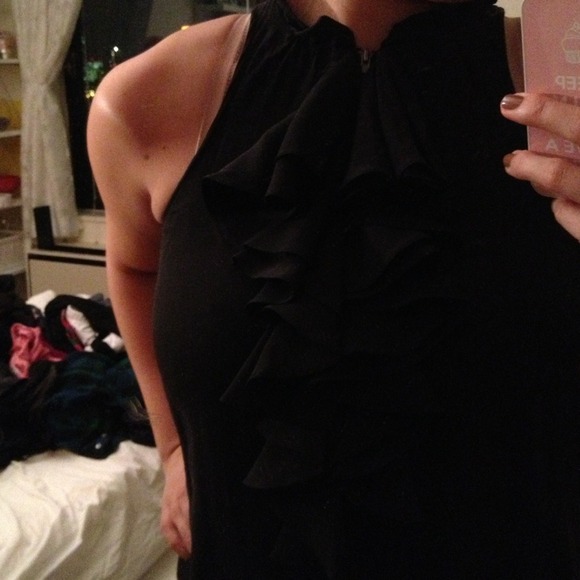 100% silk top with ruffles and long zippered front - Picture 4 of 4