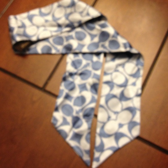 Coach scarf