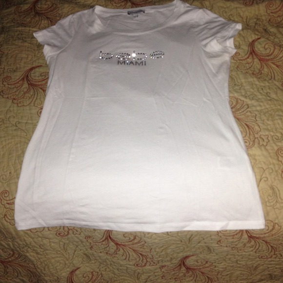 💥SOLD💥👀RESERVED!👀 Authentic BEBE Miami tee