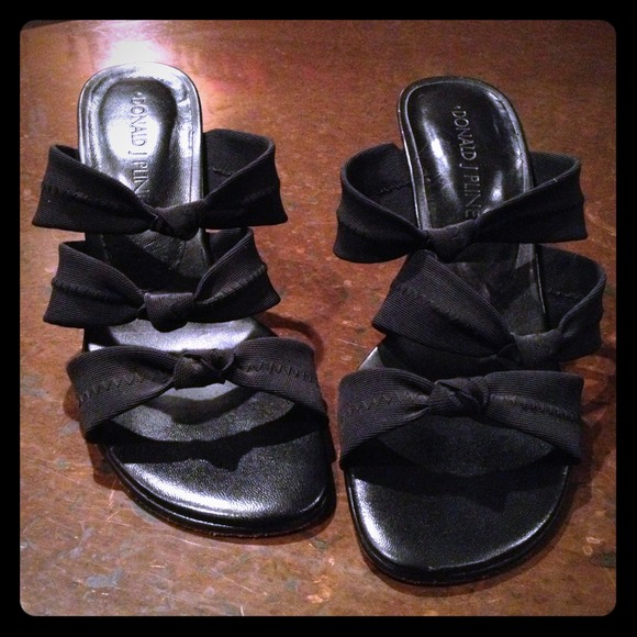 Donald J Pliner like new slingback heels size 7M