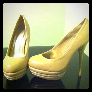 Beige Pumps