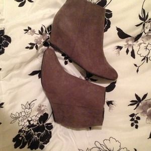 Express women's size 10 boots NWOT