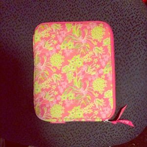 iPad sleeve/case  :)