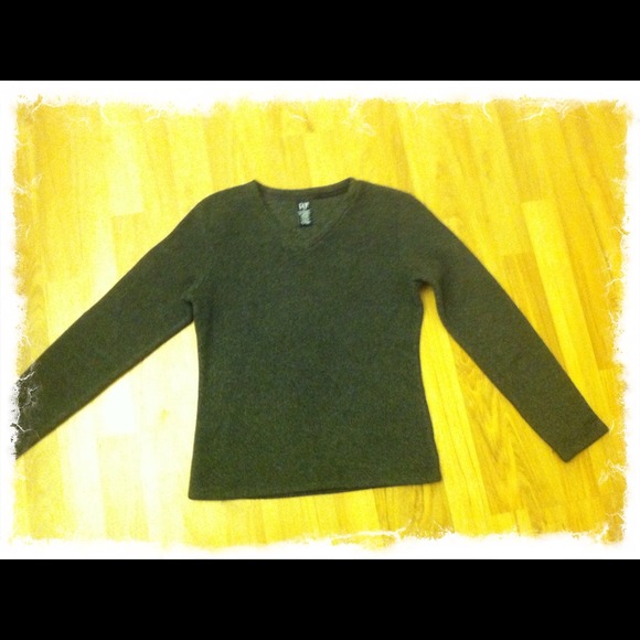 Gap fleece pullover