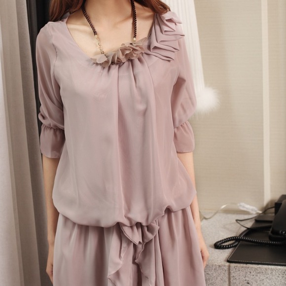 *****Sold*****NWOT pretty dress
