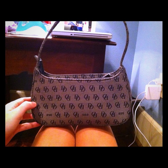 D&D Handbags - D&D designer purse.