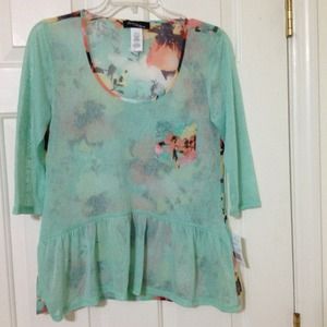 Green tarquise peplum top