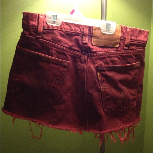 🚫Sold Red acid distressed studded denim miniskirt - Picture 4 of 4