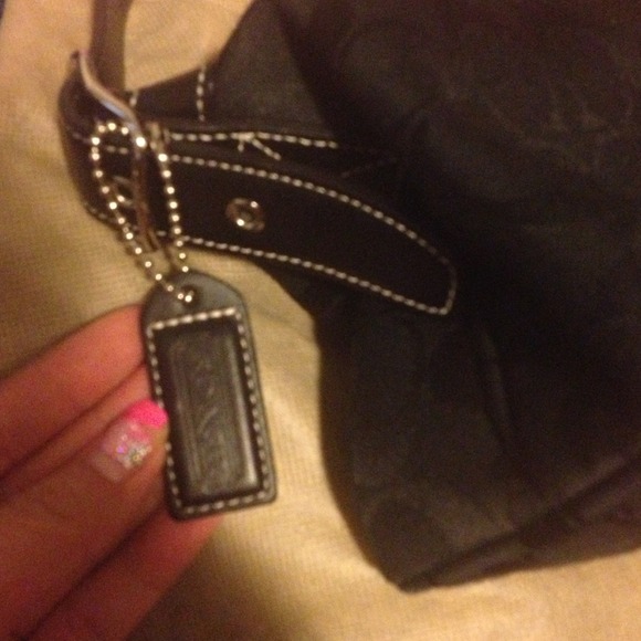 Coach purse - Picture 2 of 3