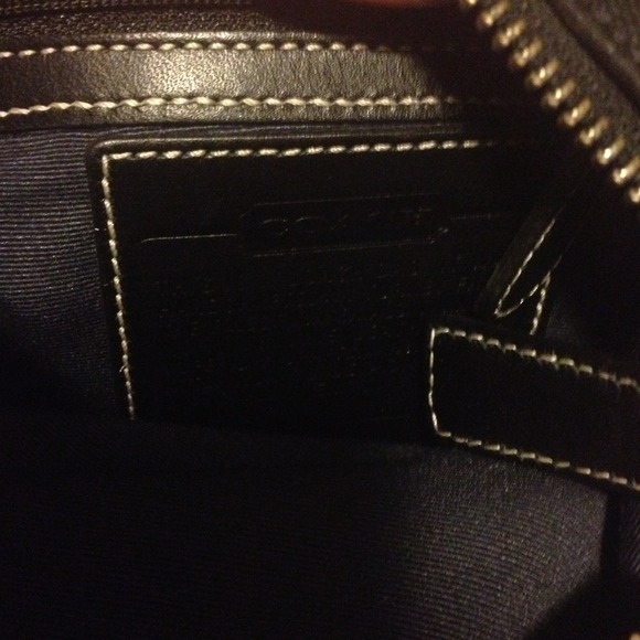 Coach purse - Picture 3 of 3
