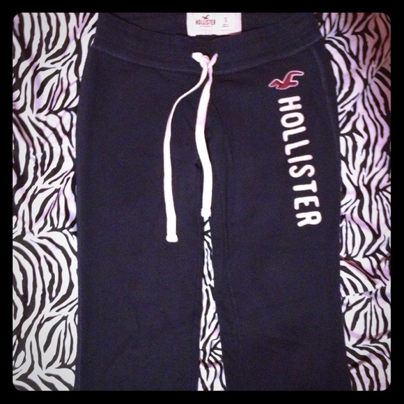 TRADED Navy blue hollister sweats