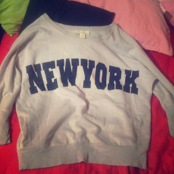 ⬇REDUCED! ⬇ New York sweat shirt.