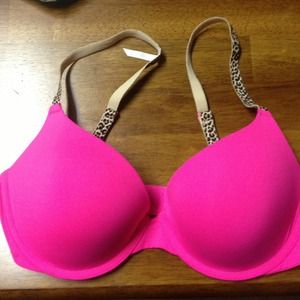 Hot pink and cheetah VS bra. Never worn 36 C