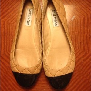 Steve Madden toe cap flats