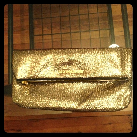 Victoria's Secret Handbags - Victoria's Secret gold glitter/sparkle clutch