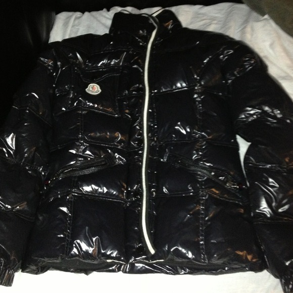 AUTHENTIC BADY MONCLER !!!!! 😊👌