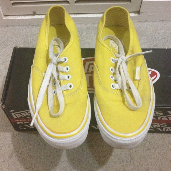 Yellow vanz