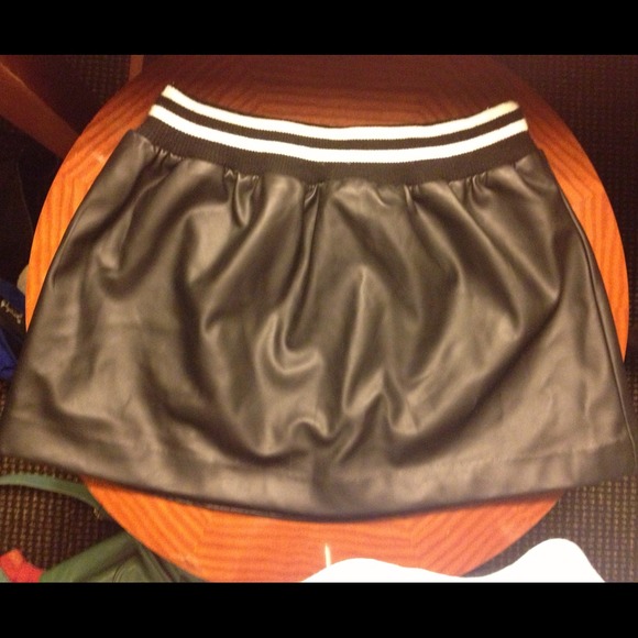 Black skirt